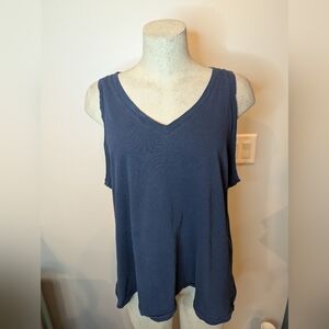 MADEWELL V-Neck cotton Tank Top in navy blue Size 1x